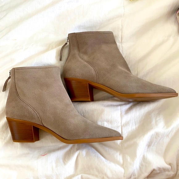NEW Dolce Vita 9.5 Suede Ankle Boot - Picture 1 of 10